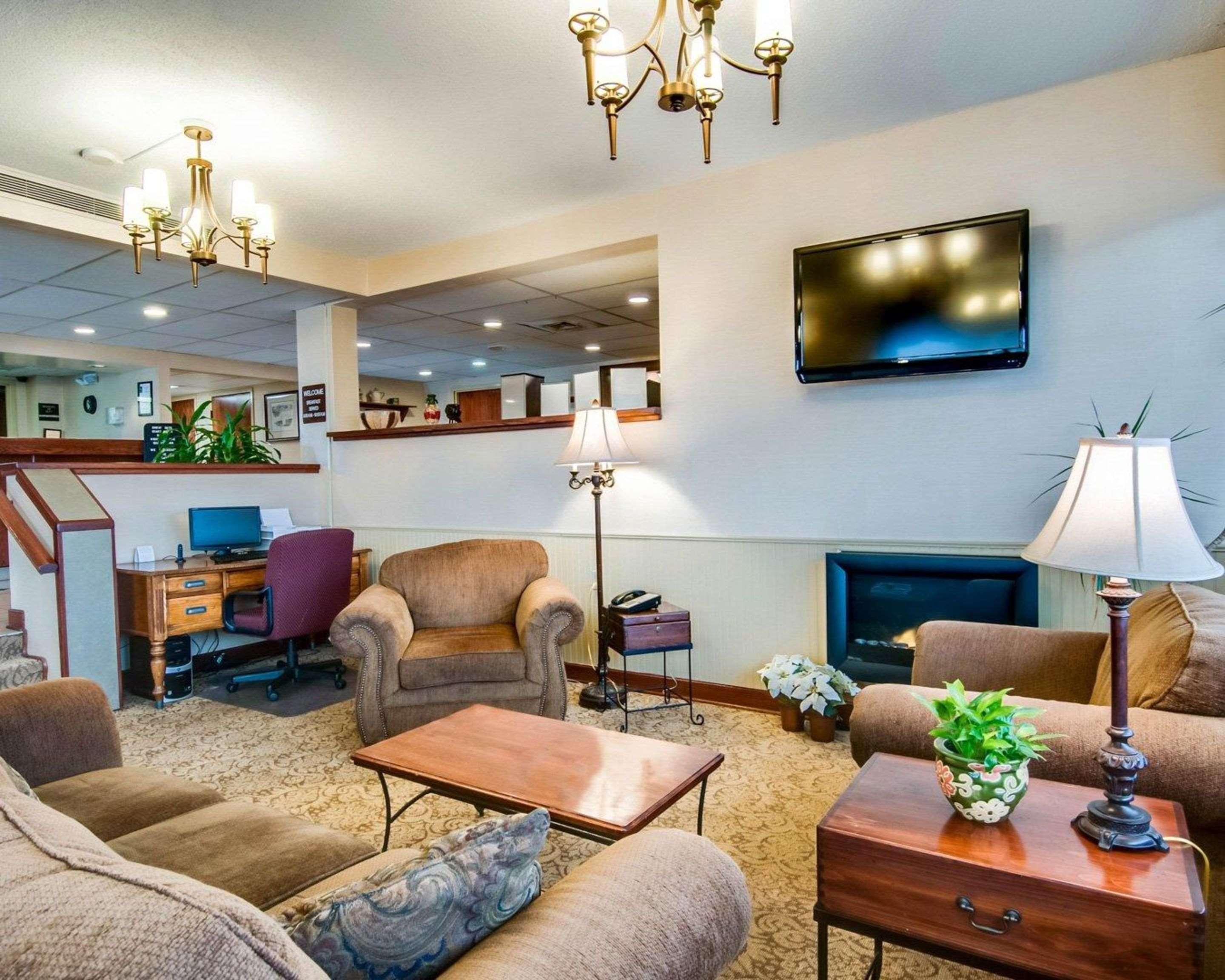 Quality - Blacksburg 3*